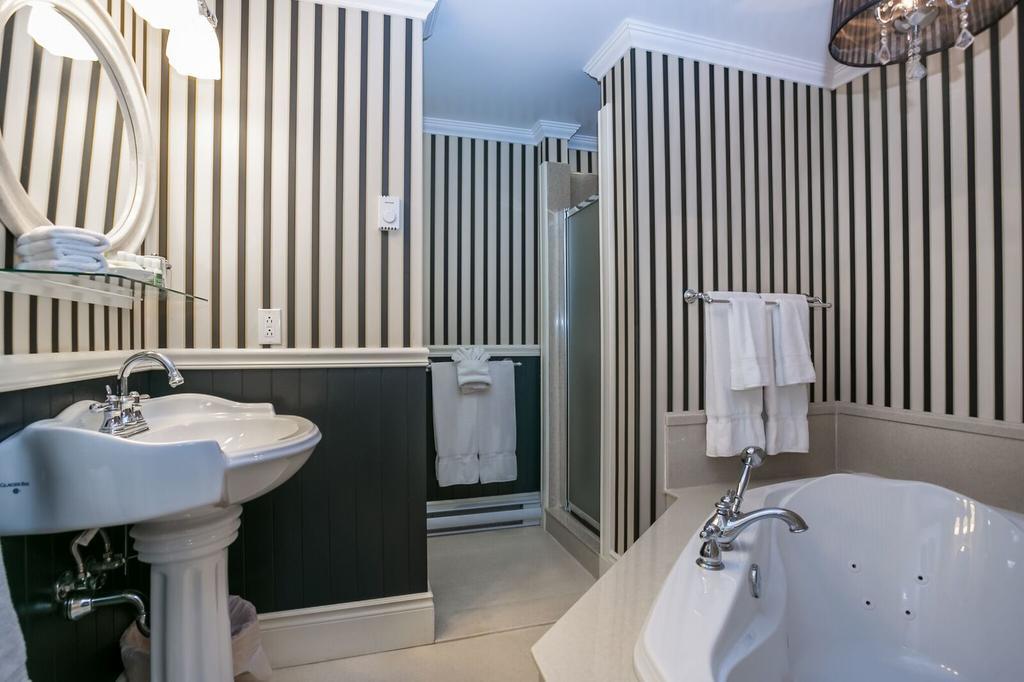 George House Heritage Bed And Breakfast Dildo エクステリア 写真